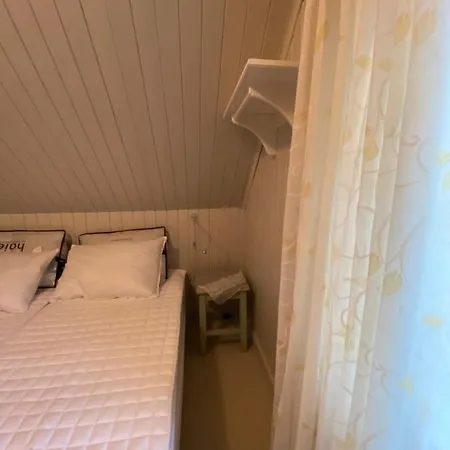 Nordlandshuset Lottebakken, In Lofoten Feriehus Ballstad