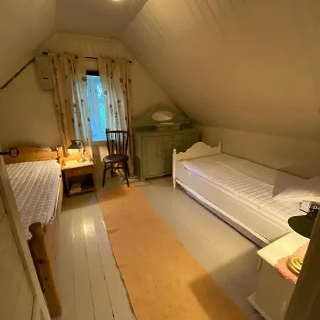 Nordlandshuset Lottebakken, In Lofoten Feriehus *
