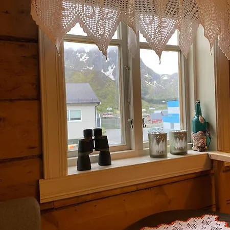 Nordlandshuset Lottebakken, In Lofoten * Ballstad